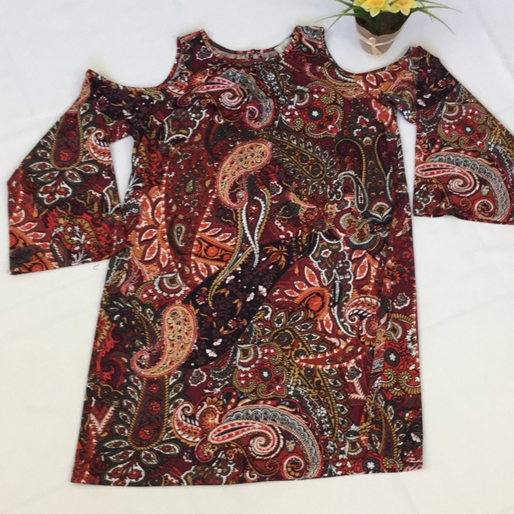 ECI Floral/Paisley Tunic off shoulder dress sz L